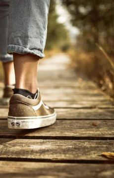 Sociaal wijkteam Rosmolenwijk wandelen met een groep
